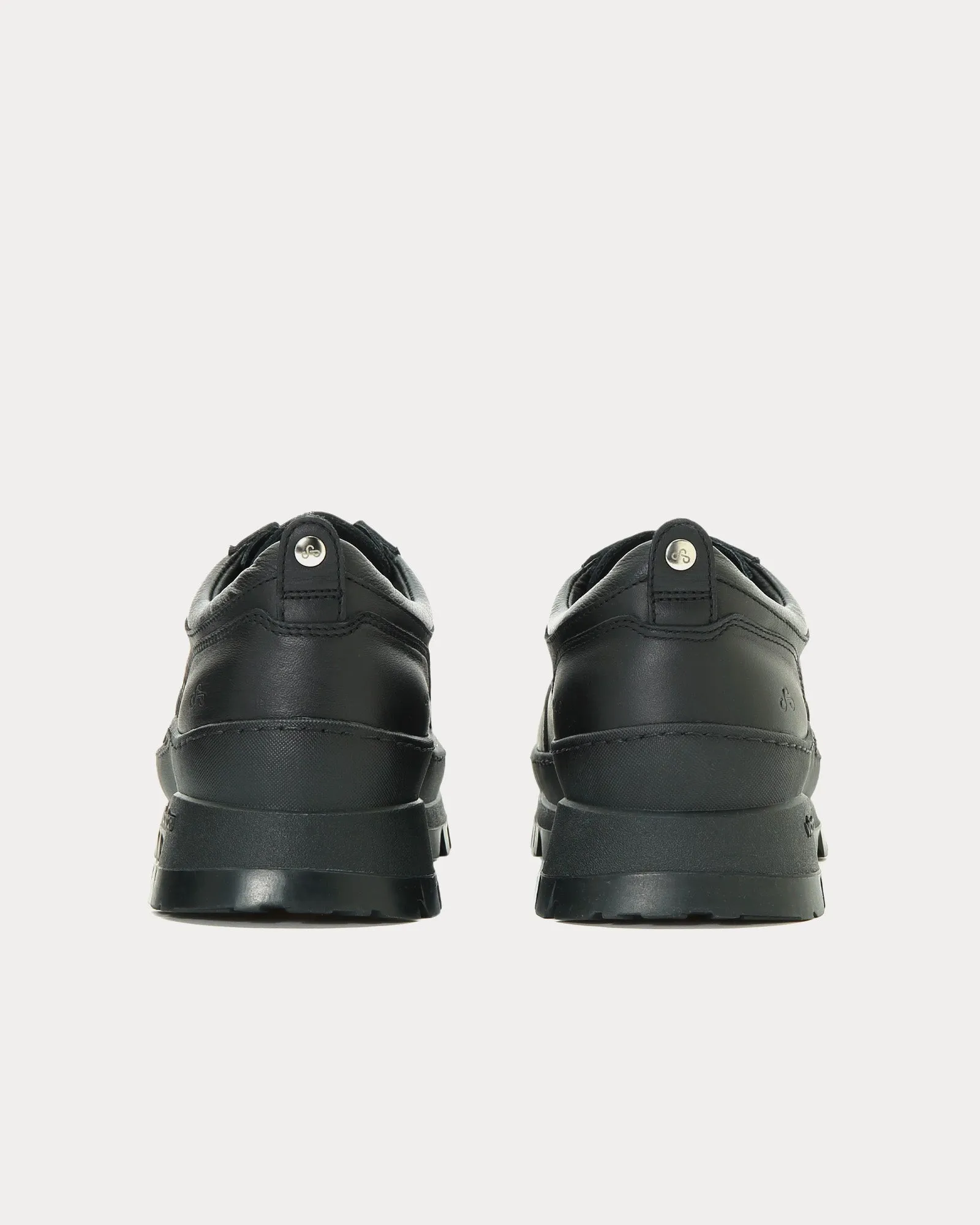 Auth Trek Black Low Top Sneakers